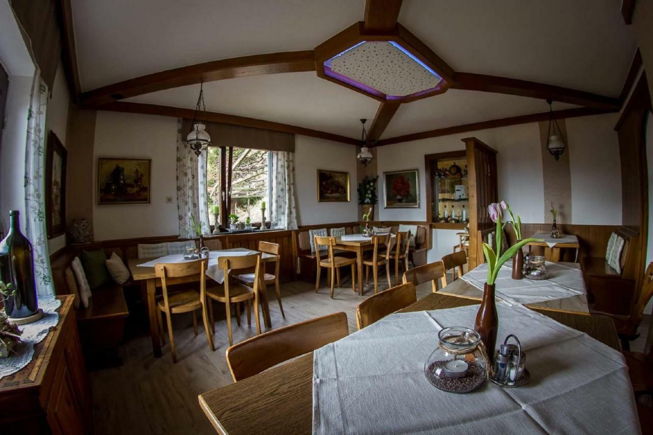 Weingut Stoff Bed & Breakfast Kitzeck im Sausal Eksteriør bilde